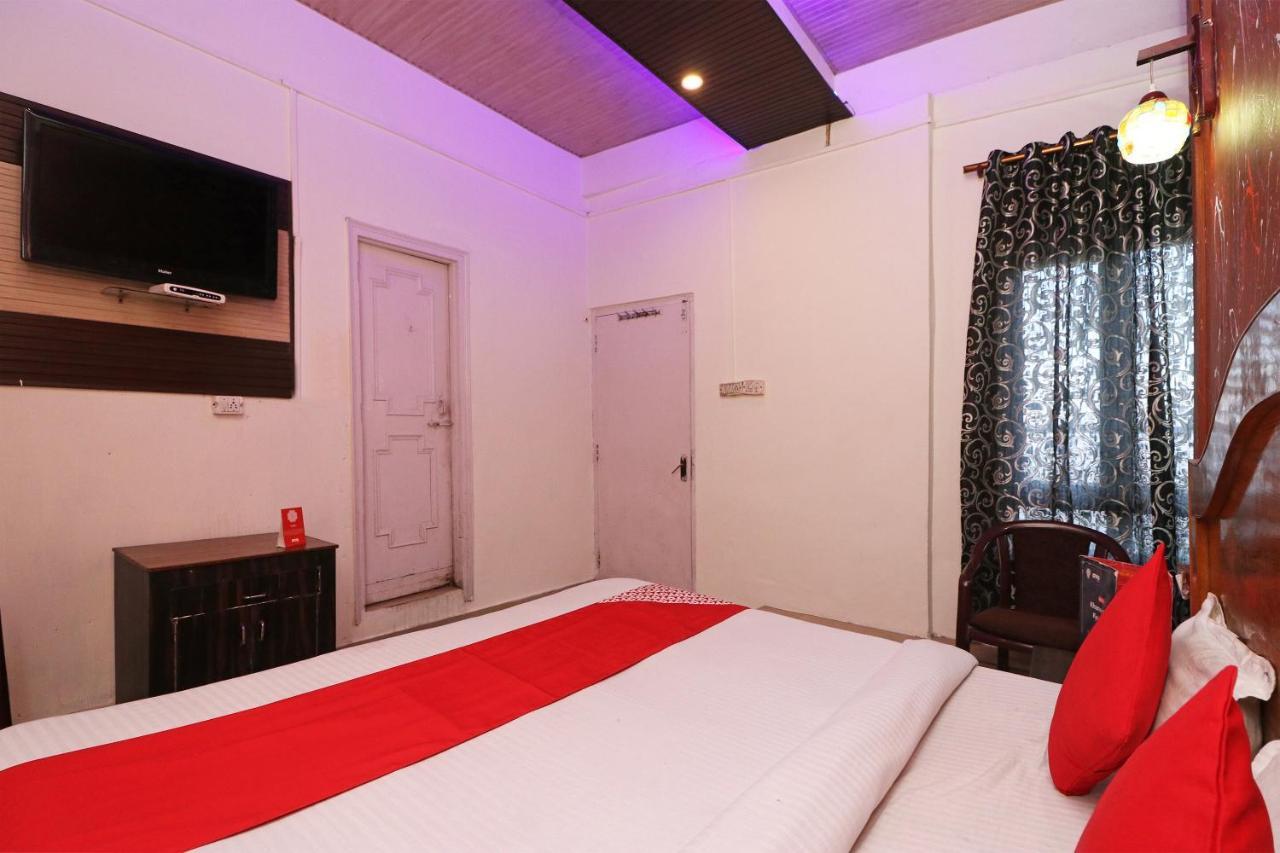 Oyo 75571 Sai Pooja Lodging Otel Mumbai Dış mekan fotoğraf