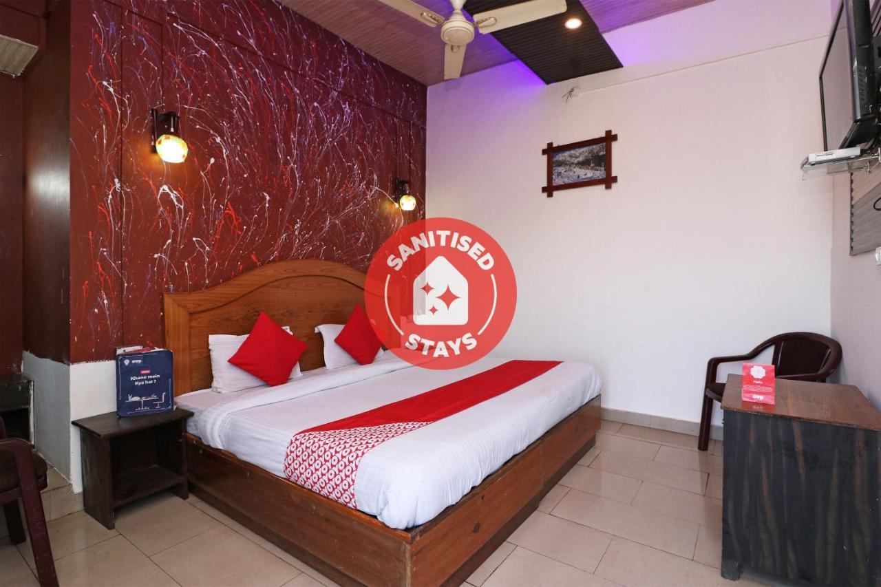 Oyo 75571 Sai Pooja Lodging Otel Mumbai Dış mekan fotoğraf